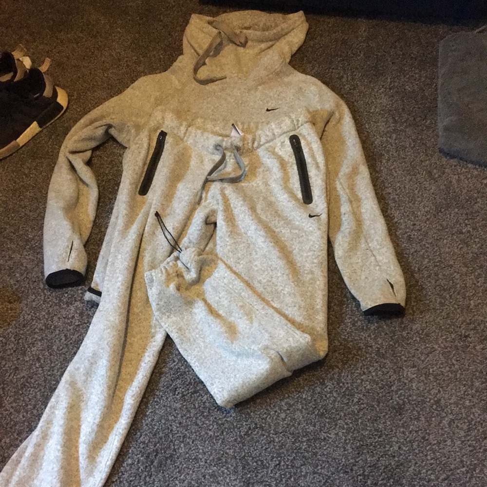 Nike sweatsuit